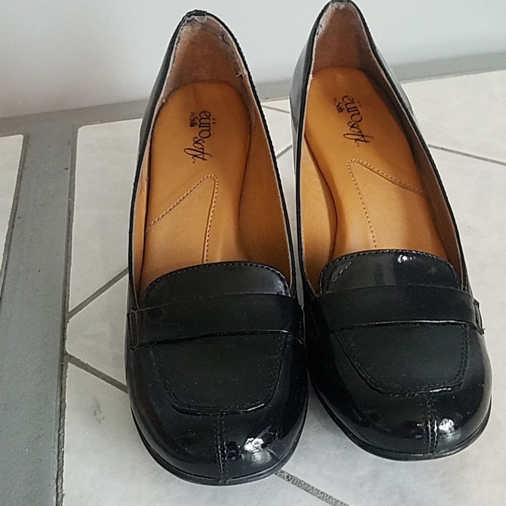 Euro soft heeled shoes